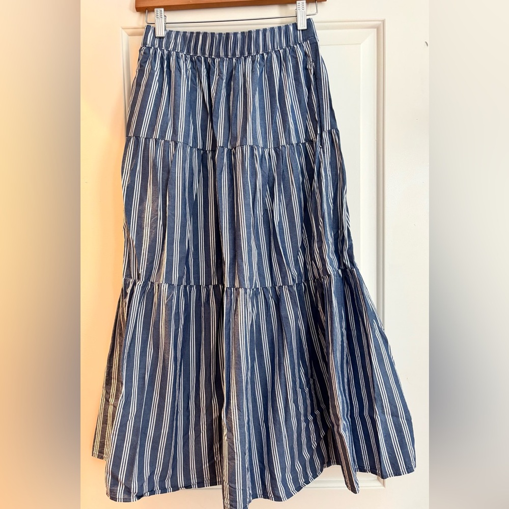 Old Navy 100% Cotton Tiered Maxi Skirt Size Small